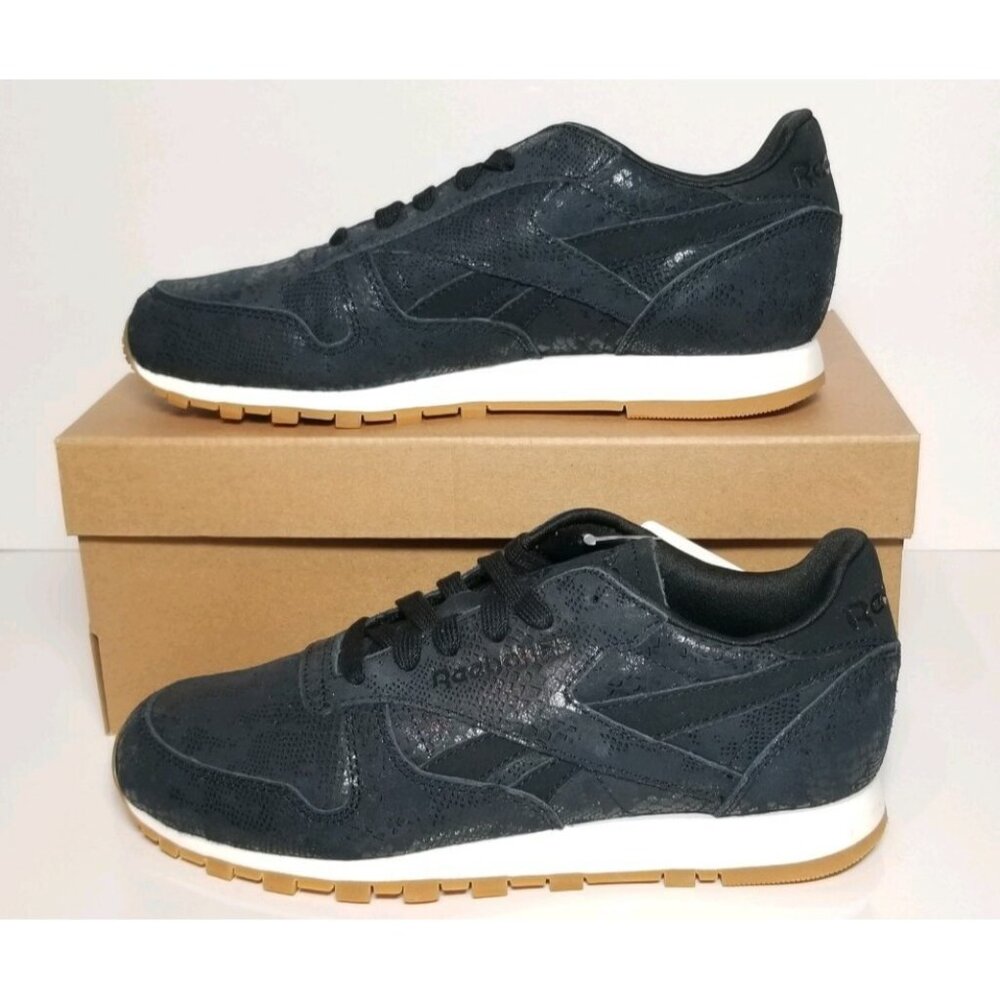 REEBOK CLASSIC LEATHER CLEAN EXOTICS WOMEN MULTIPLE SIZES NEW/BOX BLACK BS8229